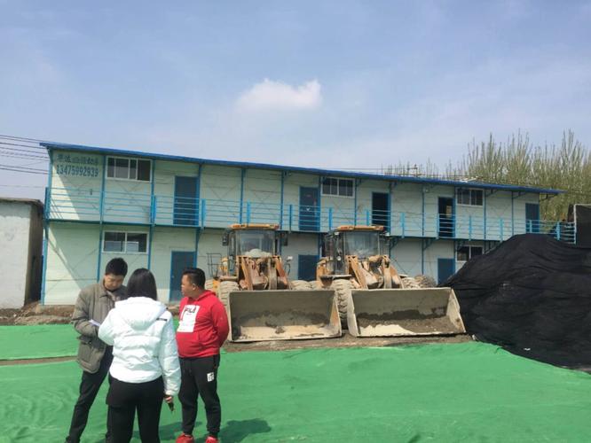 歷城區(qū)環(huán)保局項(xiàng)目科匯同專家對五家企業(yè)所報環(huán)評報告表項(xiàng)目進(jìn)行現(xiàn)場